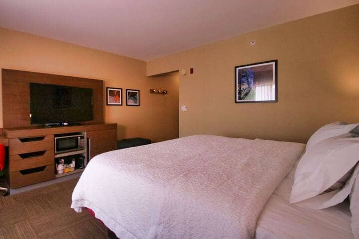 Room 12 of 51