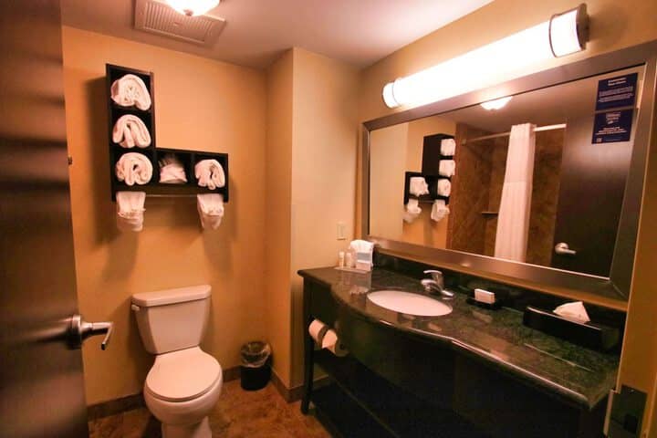 Room 17 of 51