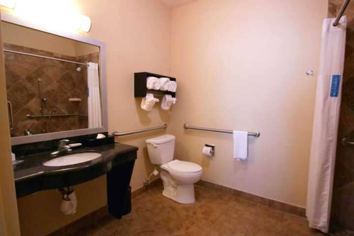 Room 27 of 51