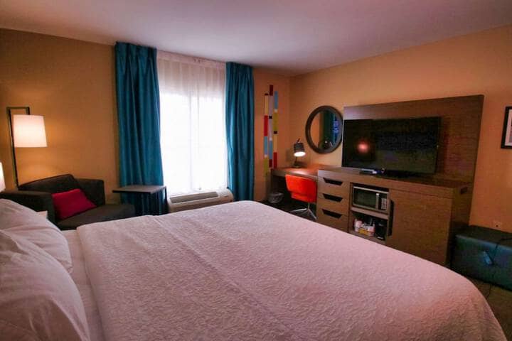 Room 7 of 51